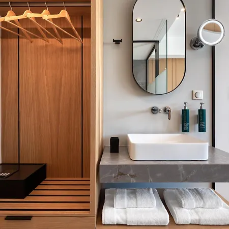 Hilton Garden Inn Athens Syggrou Avenue 4* Athens