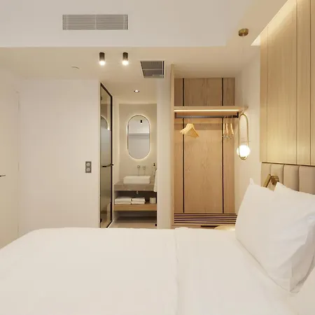 ホテル Hilton Garden Syggrou Avenue 4*